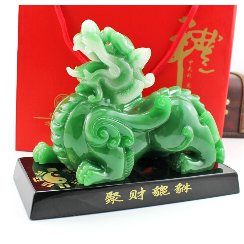 鎮宅納福，招財引貴 仿玉貔貅擺件，家居風水的點睛之筆